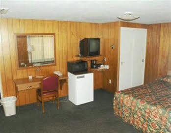 Motel Nicholas Omak Exterior photo